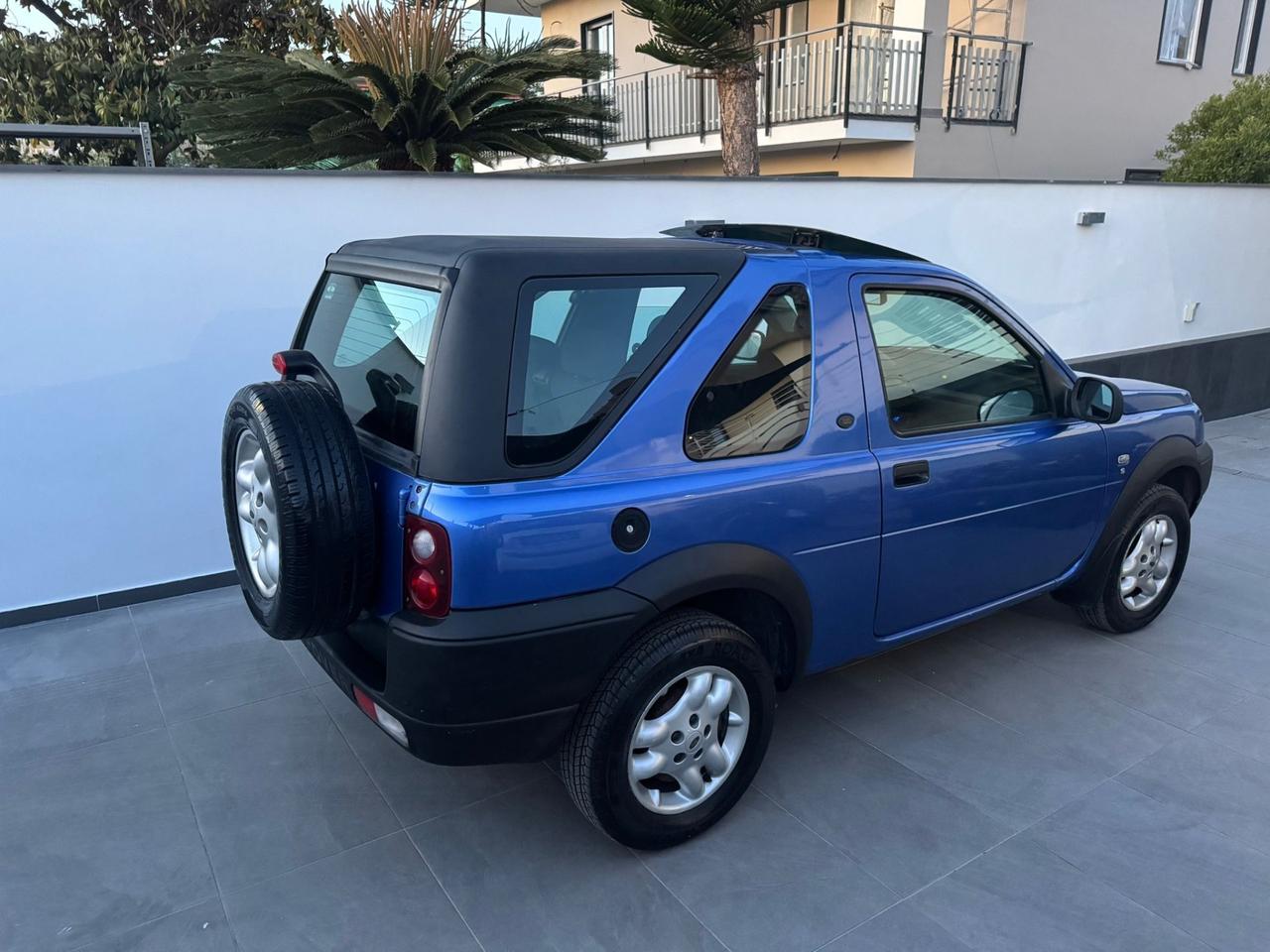Land Rover Freelander 2.0 Td4 16V cat 3p. Softb. SE