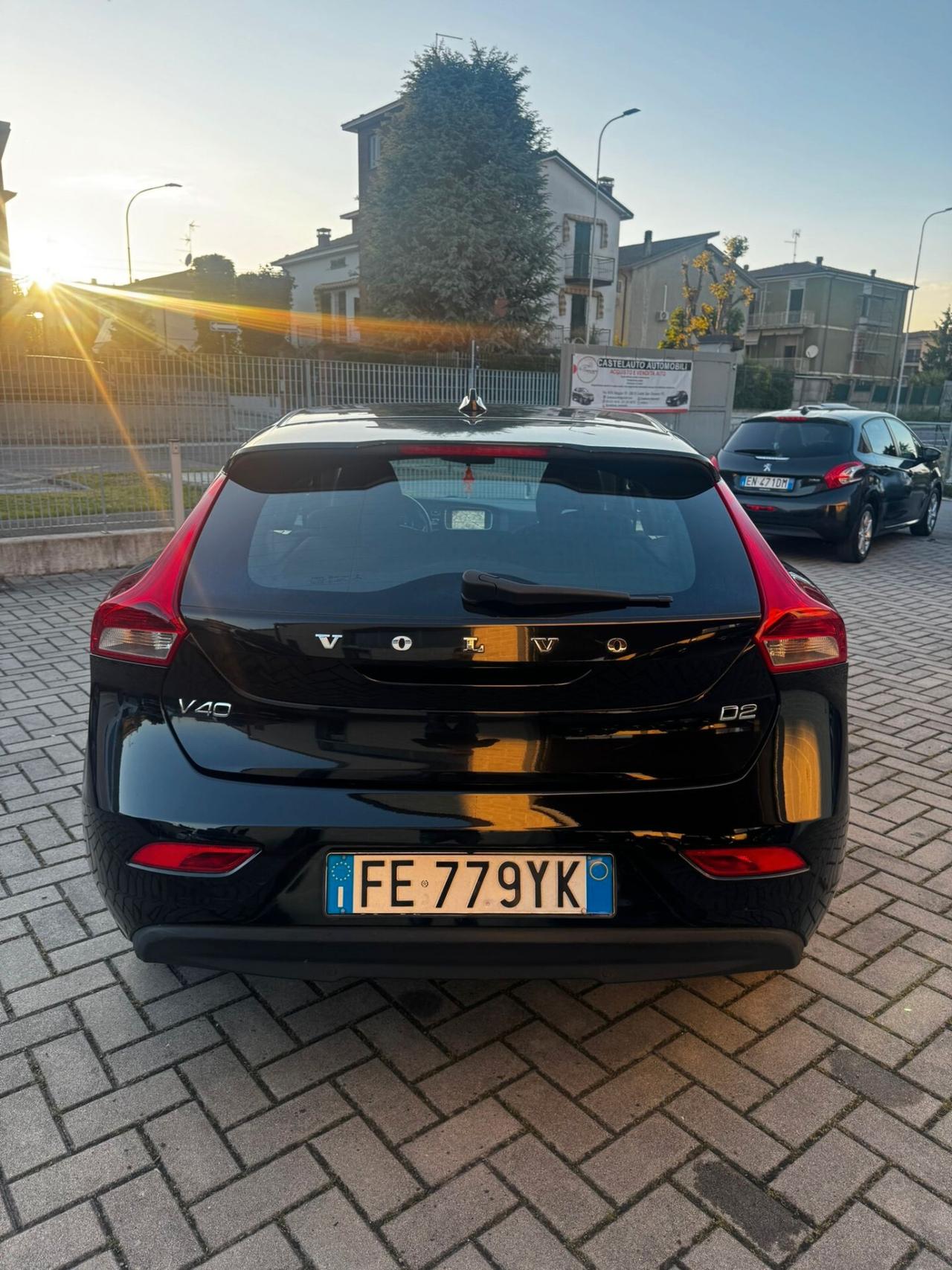 Volvo V40 D2 R-design Momentum