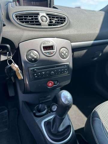 Renault Clio Clio III 2009 5p 1.2 tce Luxe 100cv