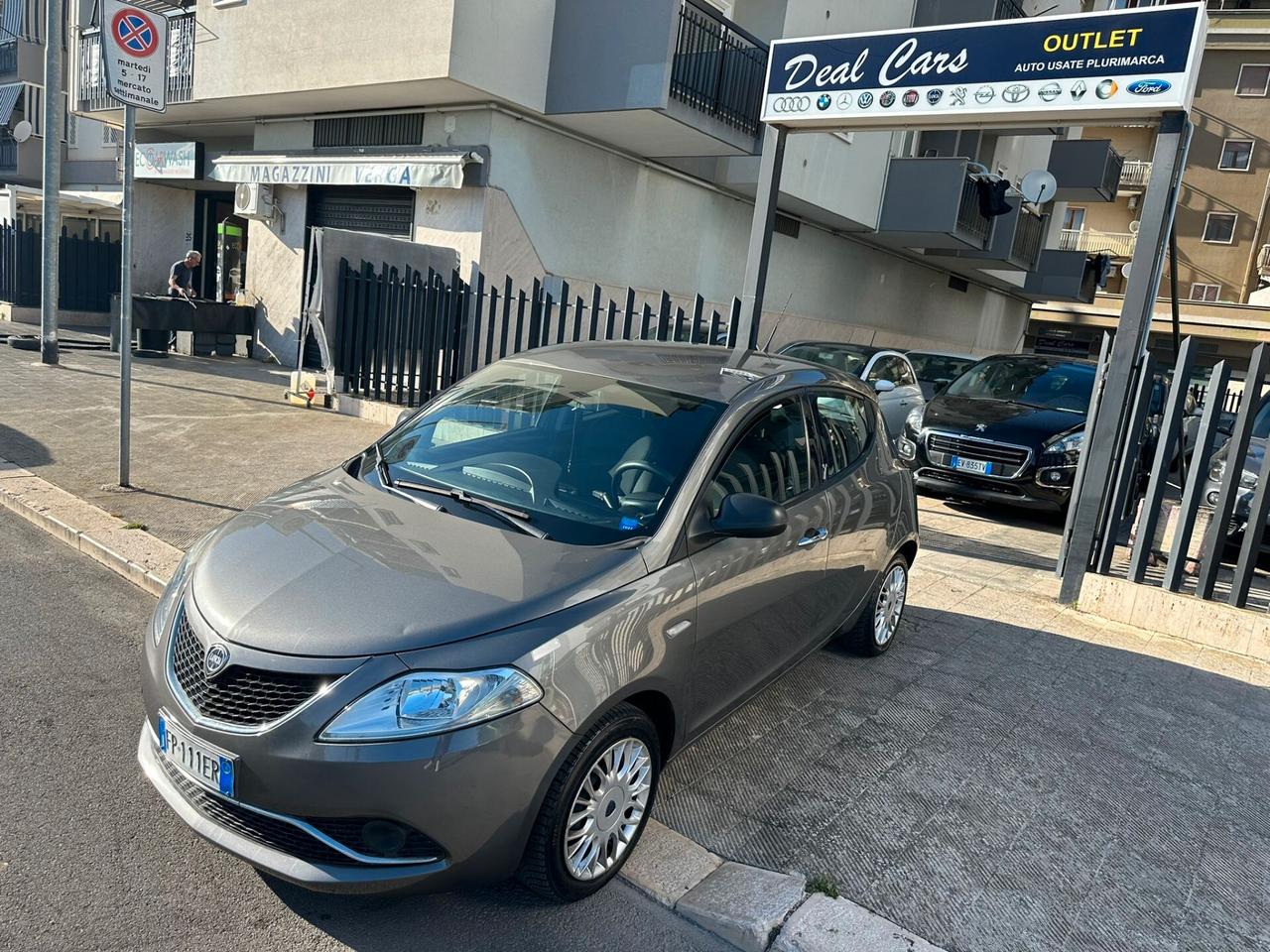 Lancia Ypsilon 1.3 MJT 16V 95 CV 5 porte S&S Gold