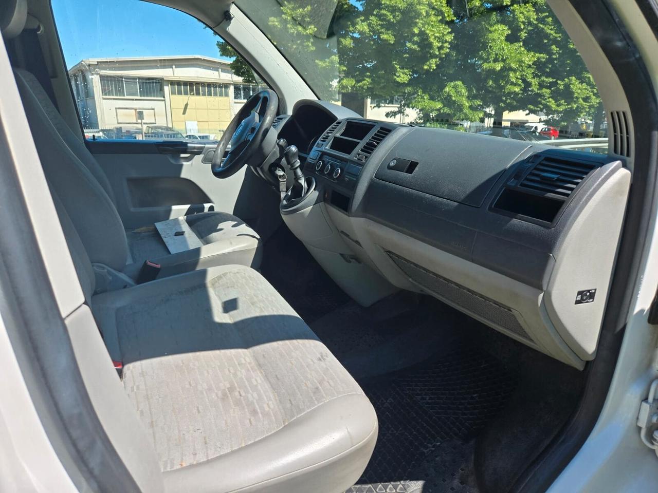 VOLKSWAGEN TRANSPORTER AUTOCARRO - 2011
