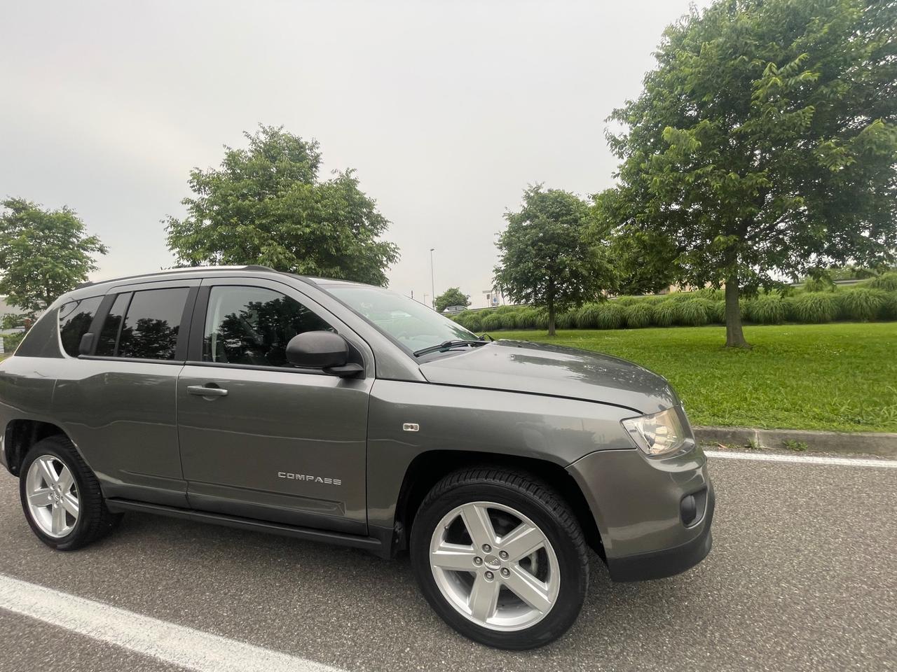 Jeep Compass 2.2 diesel, 4x4, anno 2011,con 180.000 km!
