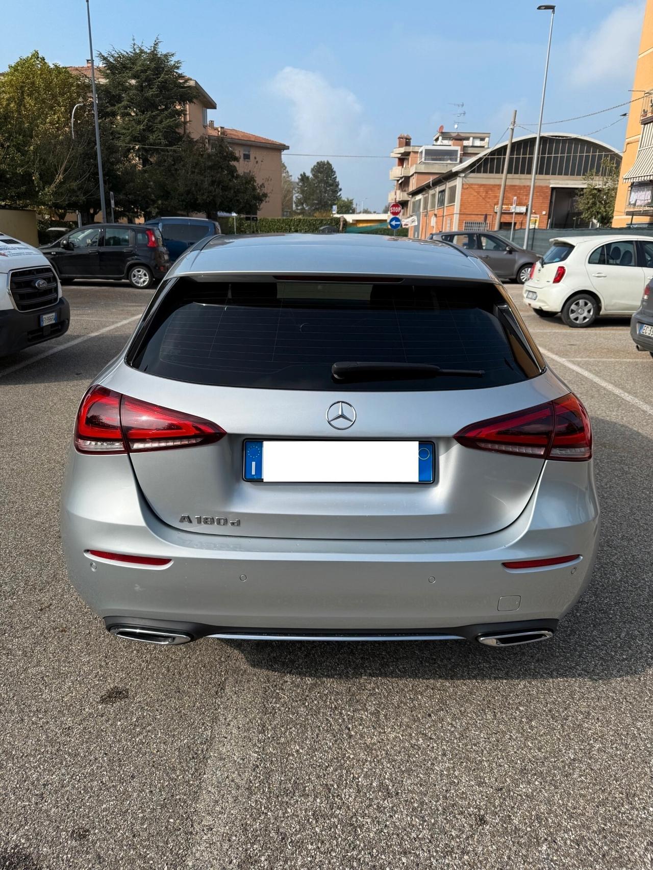 Mercedes-Benz A 180 D - NAV. - 12 MESI DI GARANZIA -