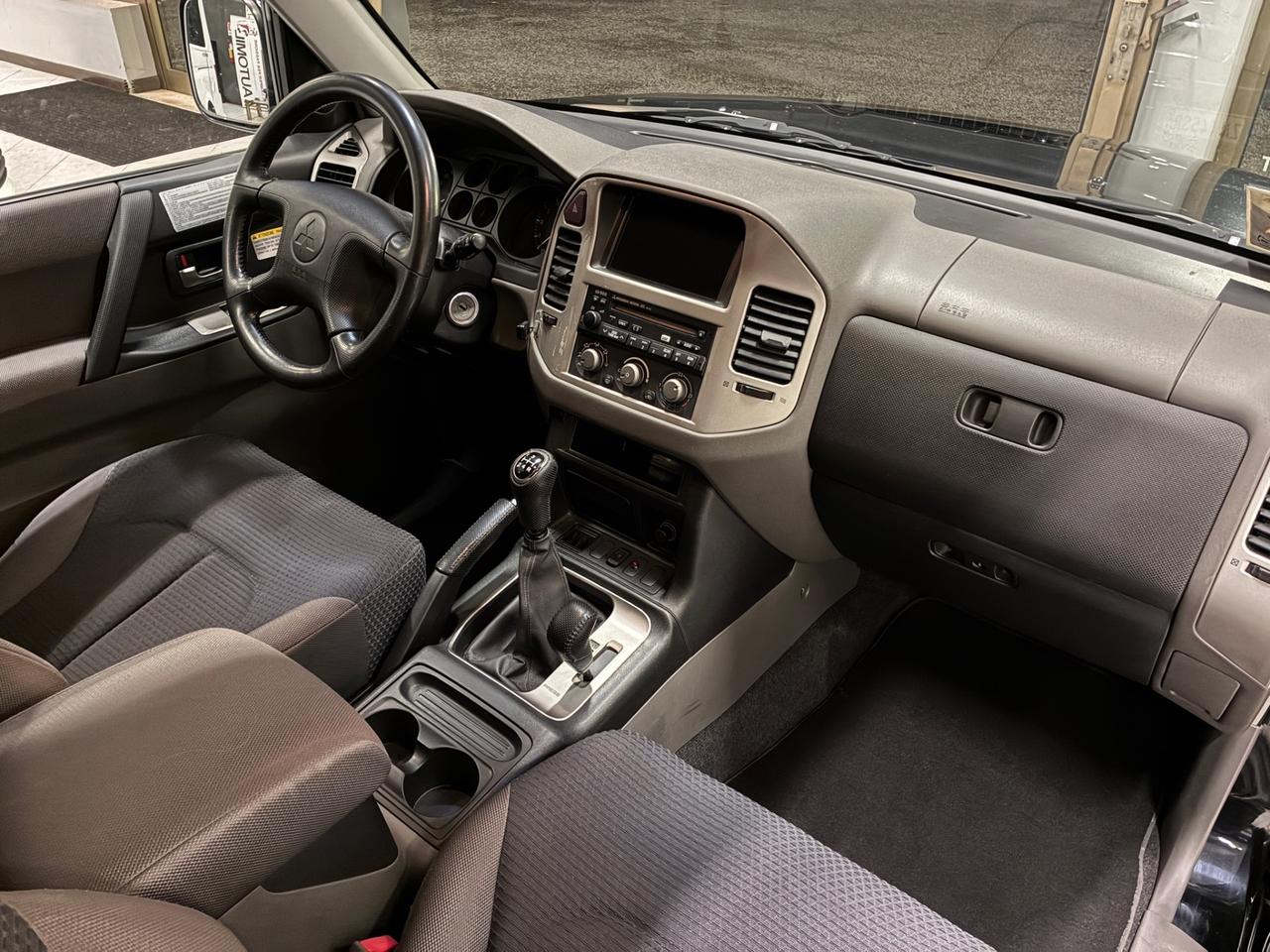 Mitsubishi Pajero 3.2 16V DI-D 3p. Invite