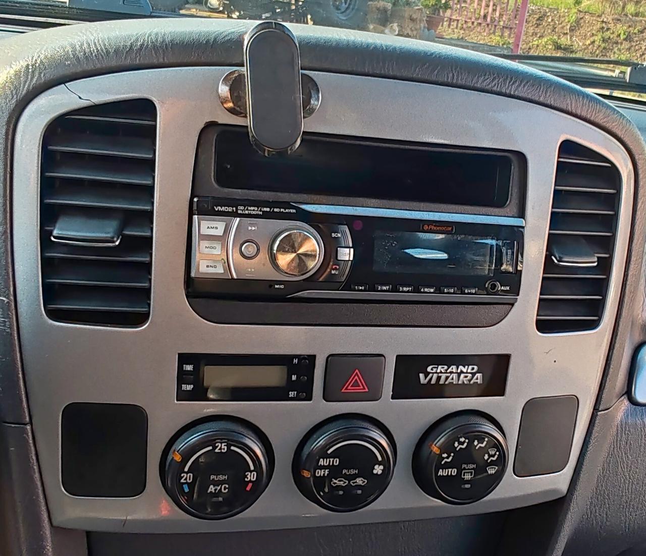 Suzuki Grand Vitara 1.6i 16V cat 3 porte