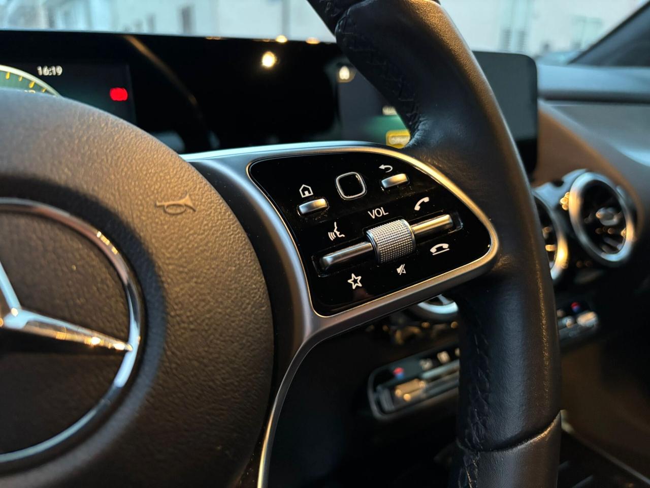 Mercedes B180d Sport LED- 2019