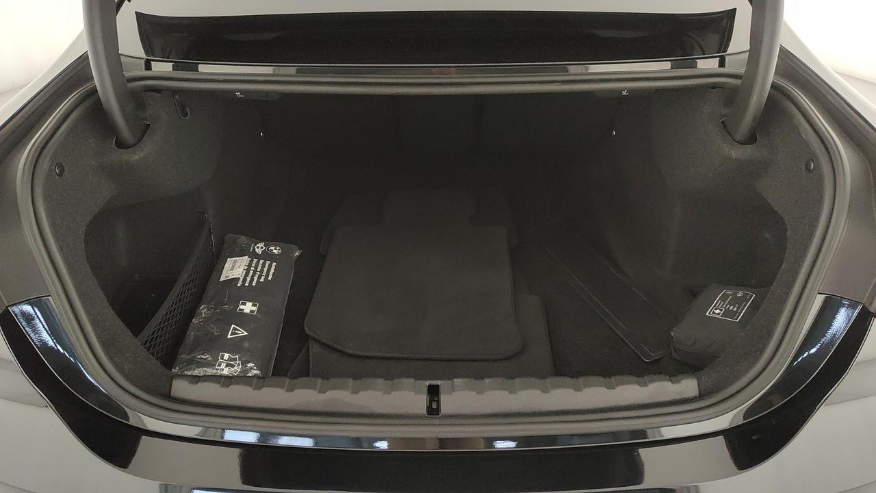 BMW Serie 4 G22 LCI 2024 Coupe - 420d Coupe mhev 48V xdrive MSport Pro auto