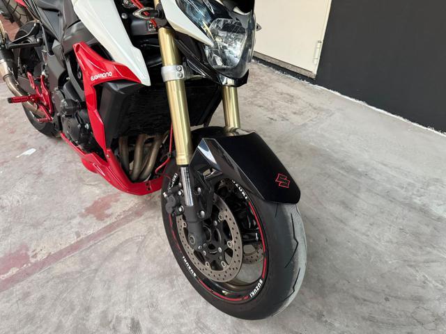 SUZUKI GSR 750 NEOPATENTATI*LEOVINCE