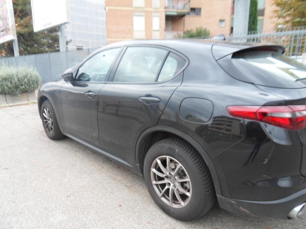 Alfa Romeo Stelvio 2.2 Turbodiesel 210 CV AT8 Q4 Executive