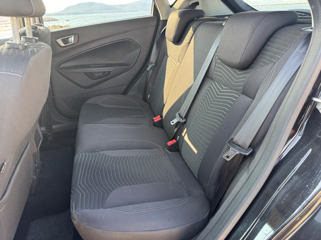 Ford Fiesta 1.5 TDCi 75CV 5 porte Titanium