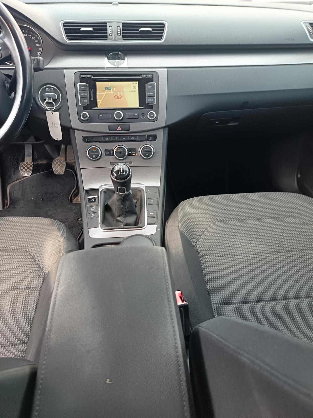 Volkswagen Passat Var. 2.0 TDI Comfortline Full Optional