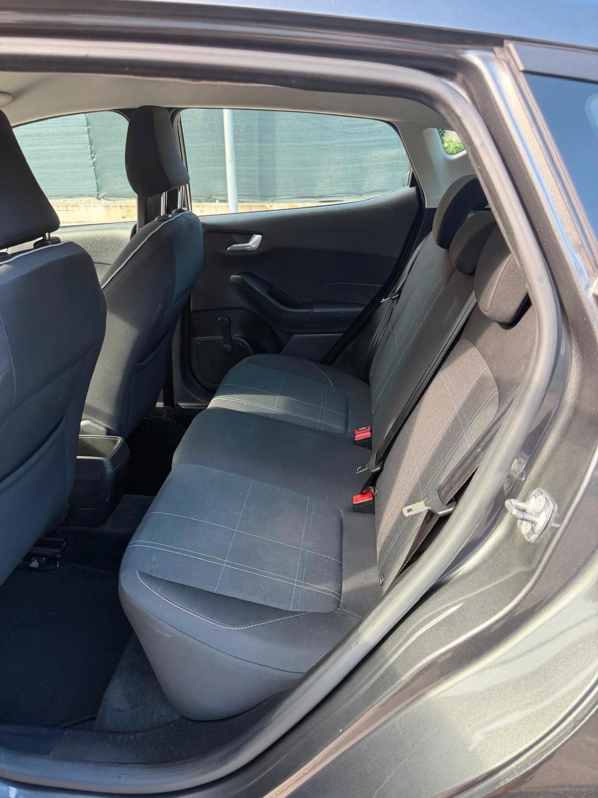 Ford Fiesta 1.1 - NEOPATENTATI - 12 MESI DI GARANZIA -