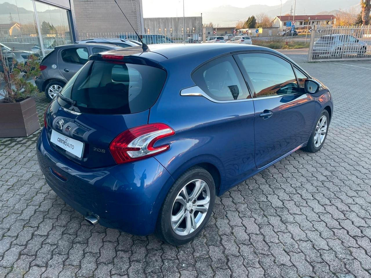 Peugeot 208 1.2 VTi 82 CV 3 porte Allure