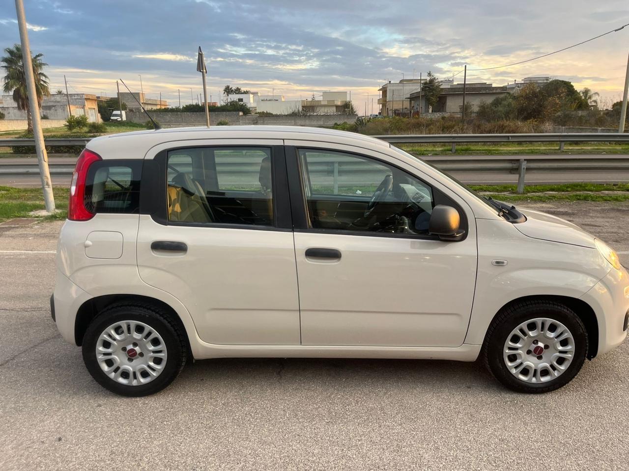 Fiat Panda 1.2 EasyPower Lounge Unipro 2015