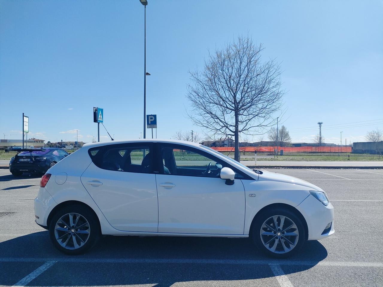 SEAT Ibiza Ibiza 5p 1.2 Hi-Tech 70cv