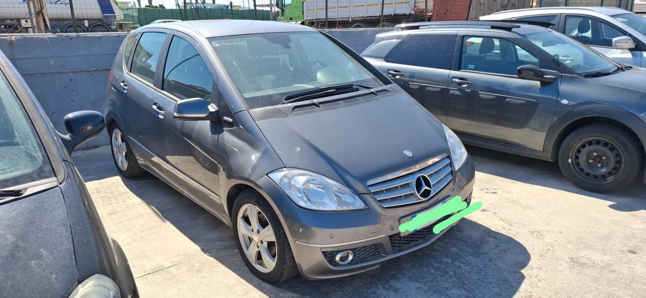 2011 Mercedes-benz A 160 CDI BlueEFFICIENCY Premium