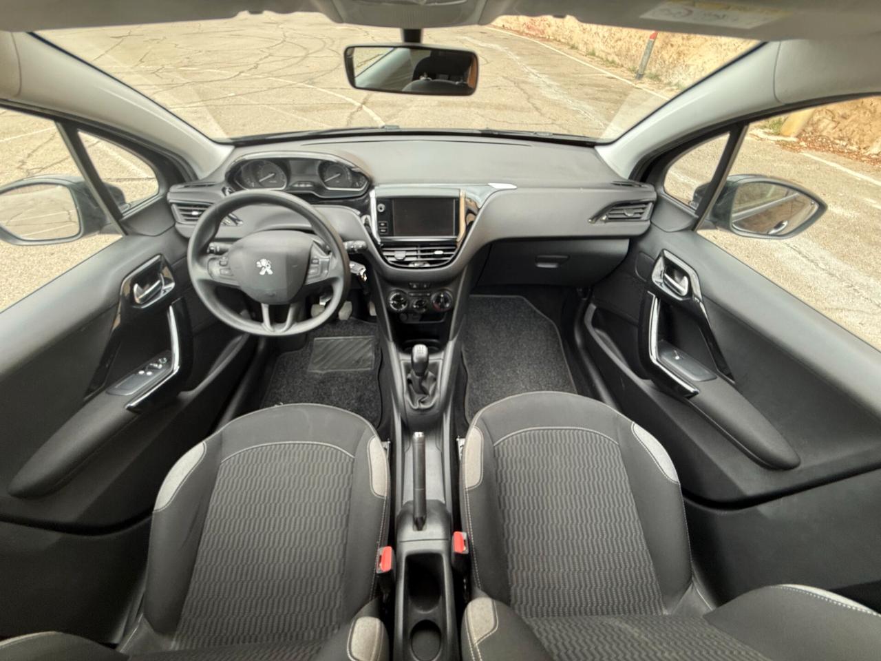 Peugeot 208 Active/1.0 68 CV/5 POSTI/CLIMA