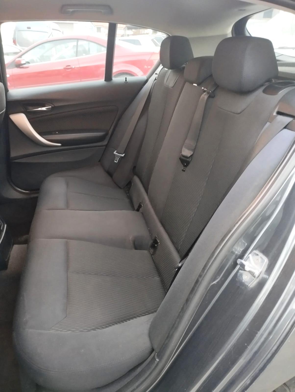 Bmw Serie 1 116d 5p. Unique