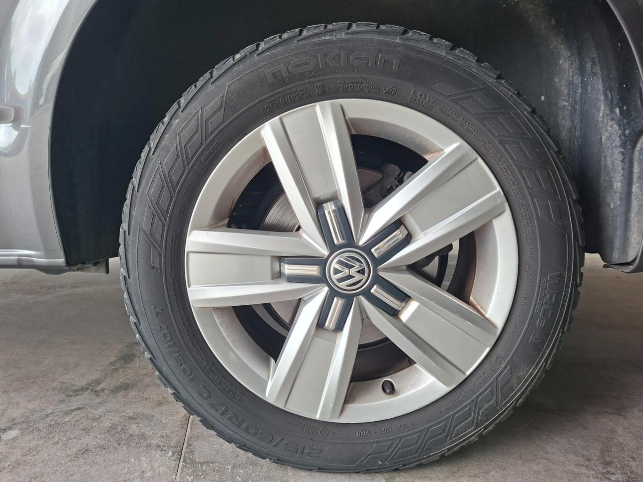 Volkswagen T6 Caravelle 2.0 TDI / 8 POSTI / AUTOMATICO / PELLE / EURO 6B