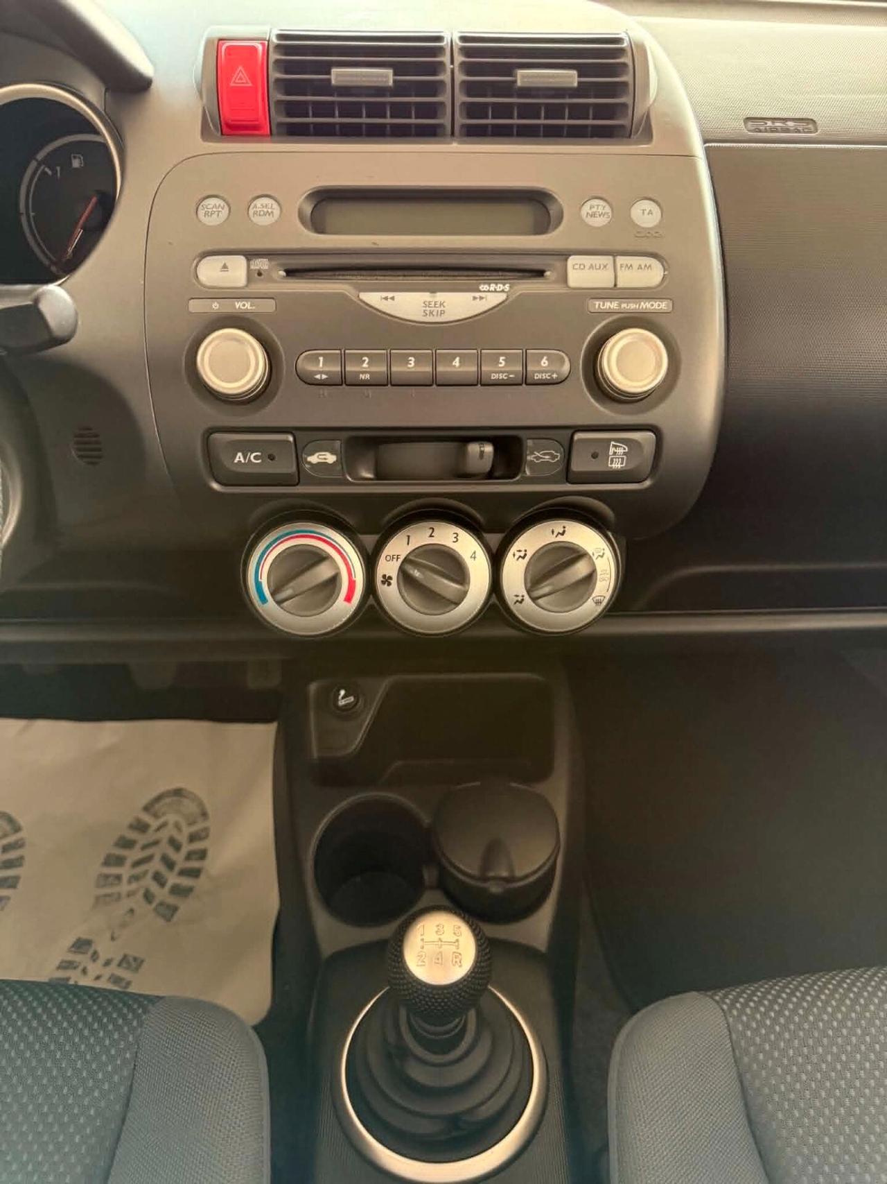 Honda Jazz 1.2 i-DSi 87cv 5 porte Live NEOPATENTATI