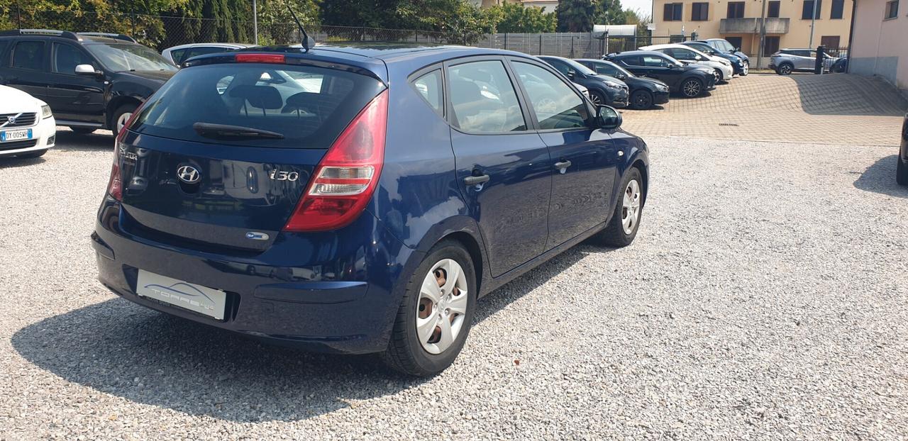 Hyundai i30 1.4 16V 109CV 5p. BlueDr. GPL benzina, Active