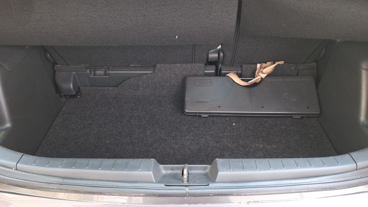 Toyota Yaris 1.0 5 porte Now Eco