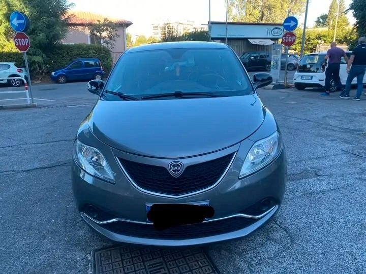 Lancia Ypsilon 1.3 MJT Gold
