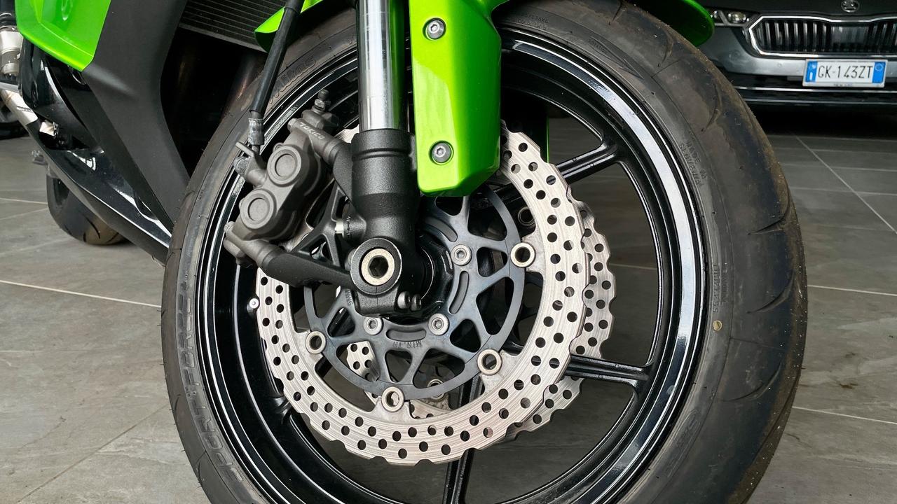 KAWASAKI Z1000 SX Mono post. Scarico Hp corse