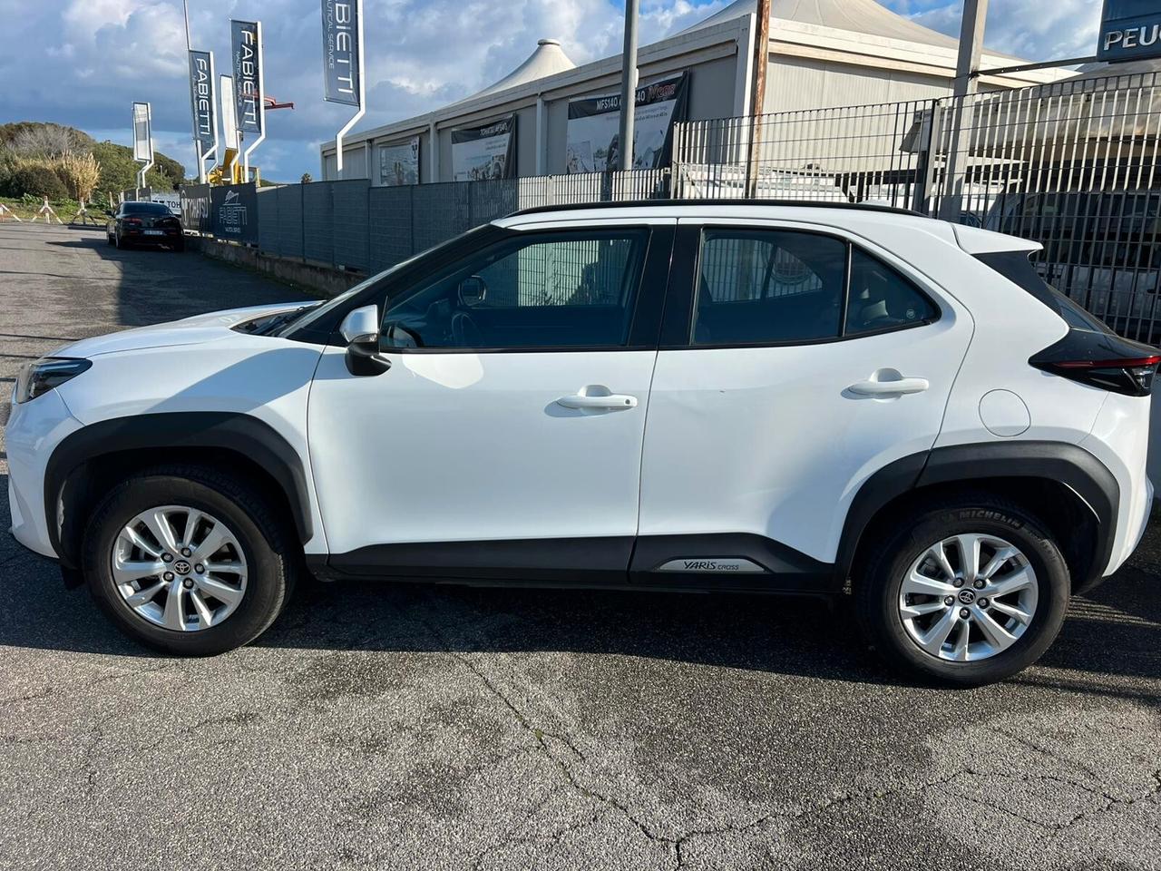 Toyota Yaris Cross 1.5 Hybrid 5p. E-CVT Business