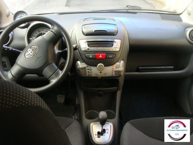TOYOTA - Aygo - 1.0 12V VVT-i 5p. Sol Connect MMT