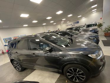 Ford Kuga 1.5 TDCI 120 CV S&S 2WD ST-Line