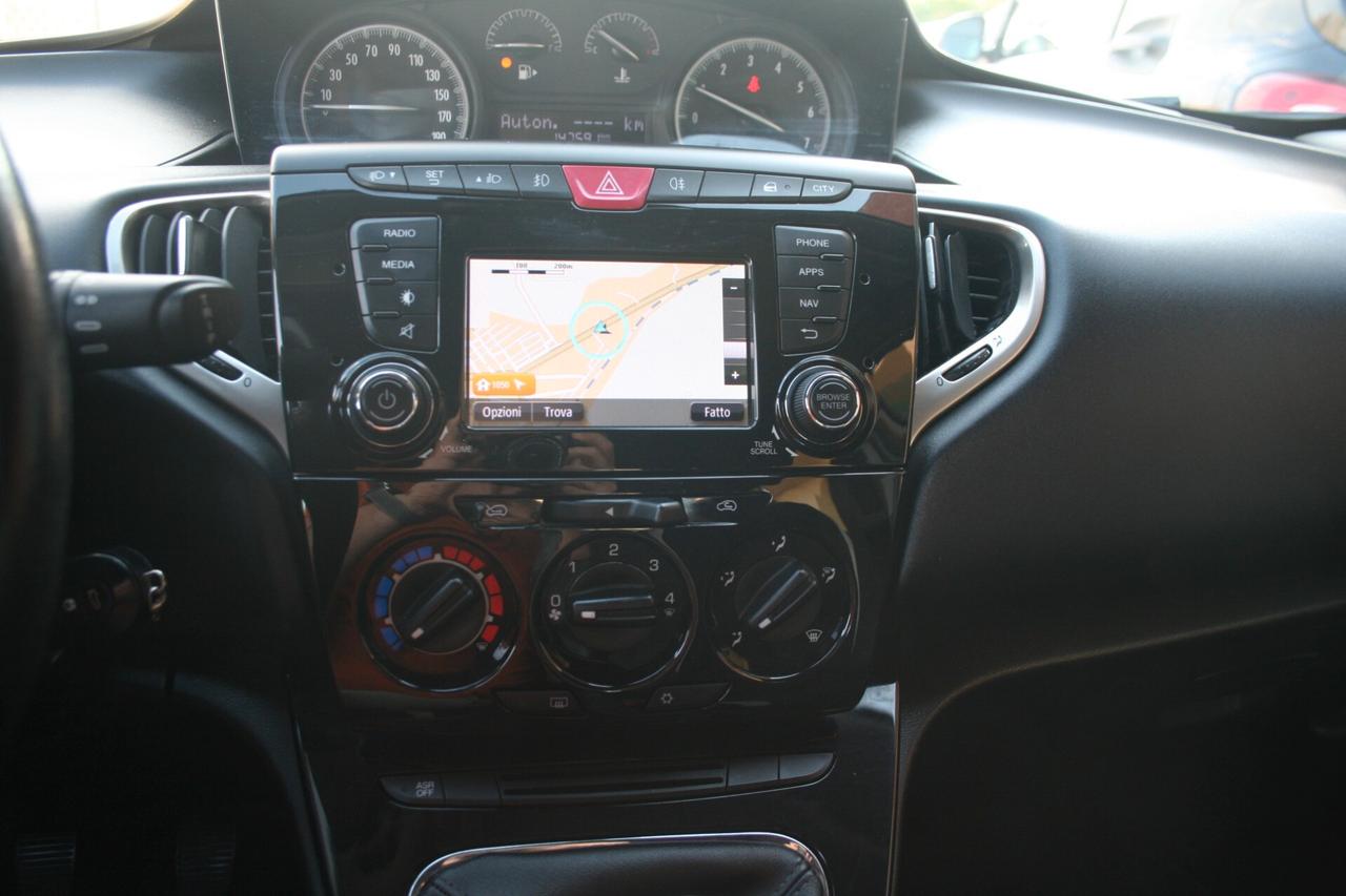 Lancia Ypsilon 1.2 69 CV 5 porte Openinig Edition