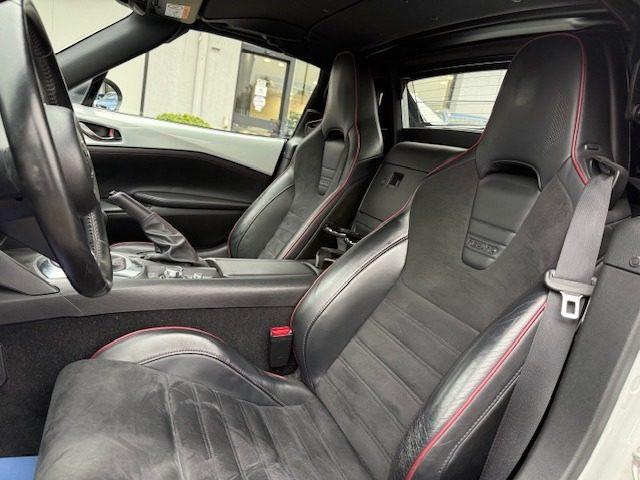 MAZDA MX-5 2.0L Skyactiv-G RF Sport