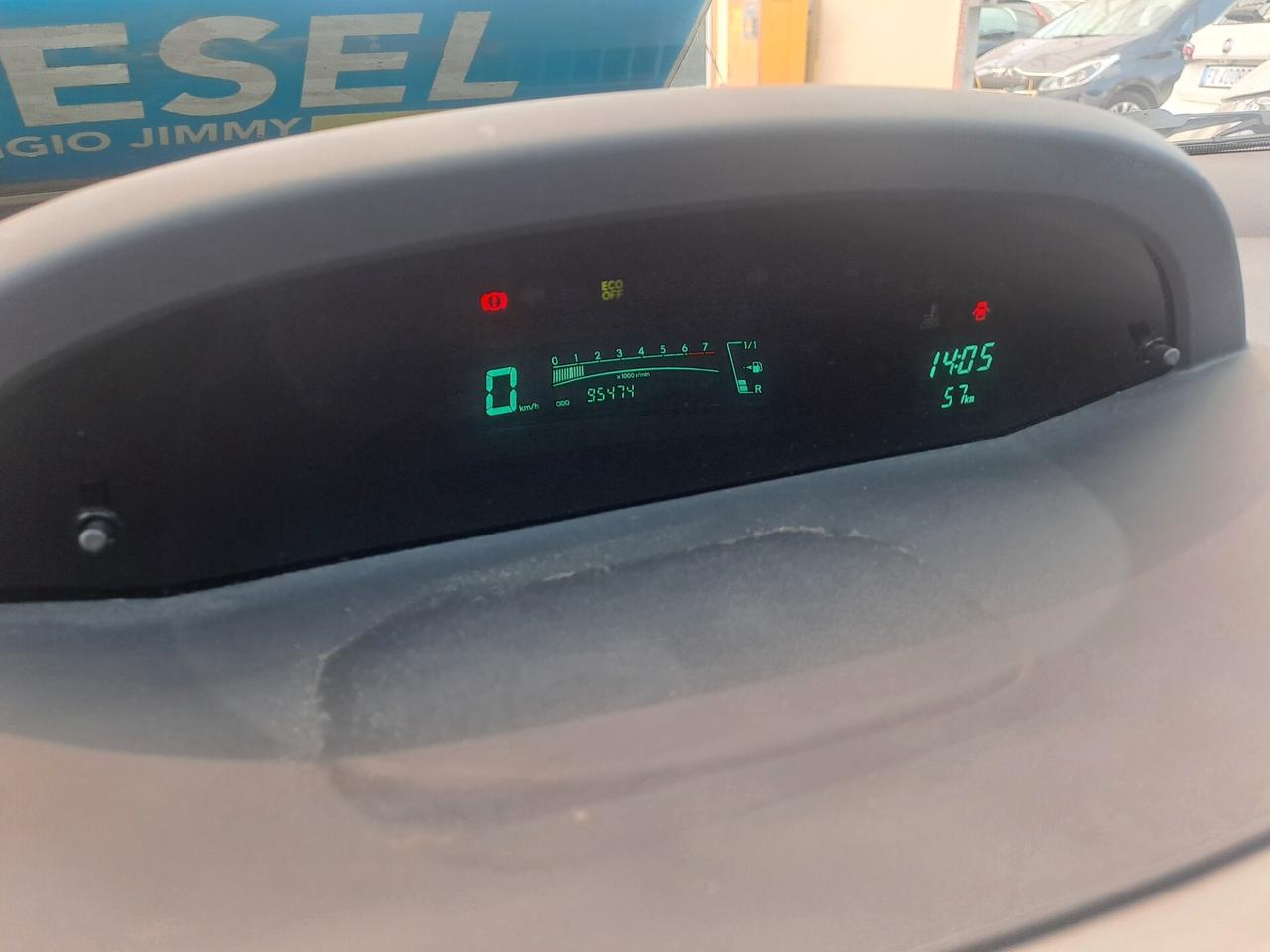 Toyota Yaris 1.3 5 porte Sol