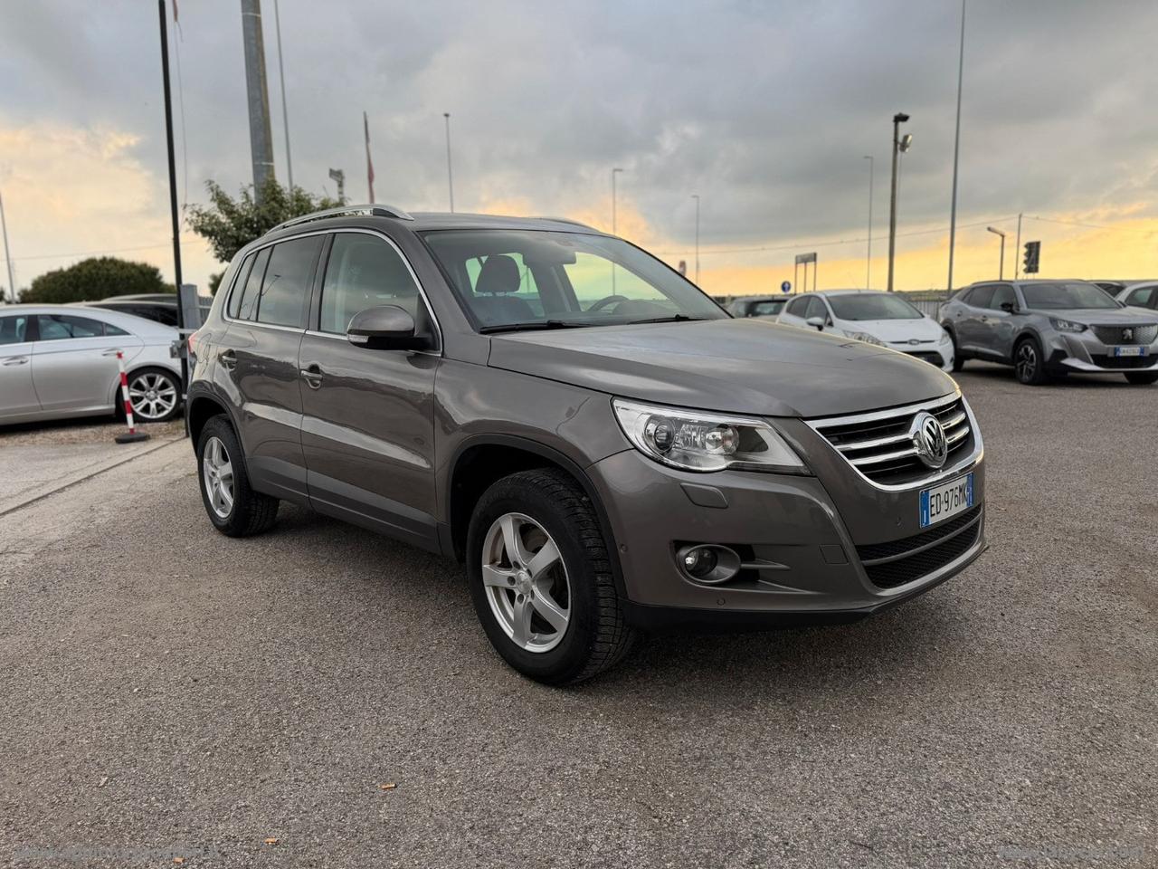 VOLKSWAGEN Tiguan 2.0 TSI 4MOTION 4X4 Sport & Style