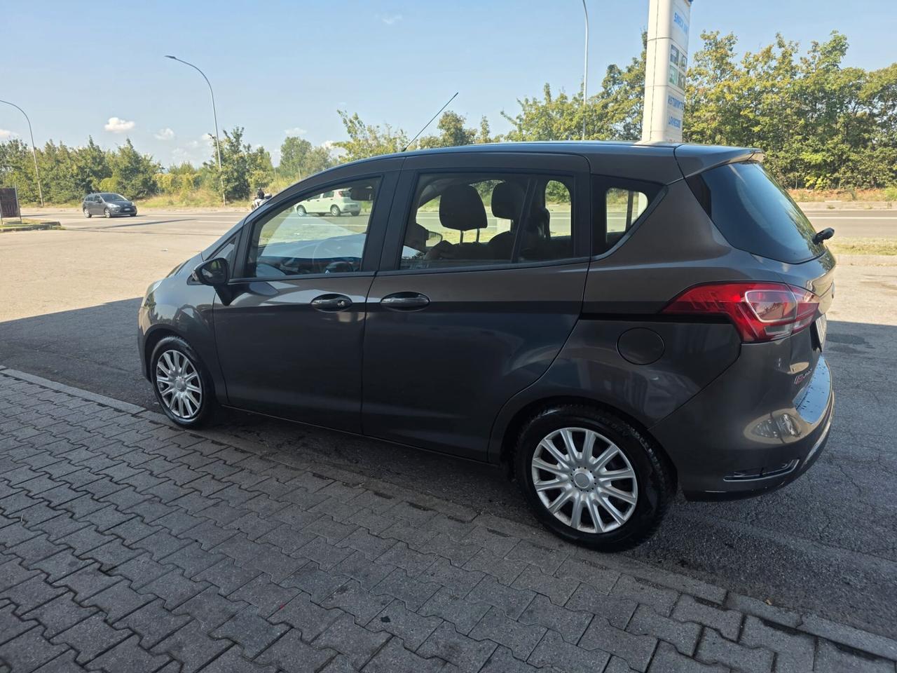 Ford B-Max 1.4 90 CV GPL Business Titanium