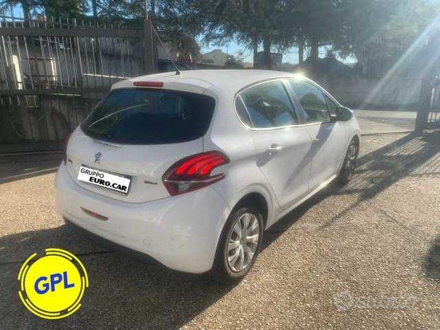 Peugeot 208 Active PureTech 82 GPL