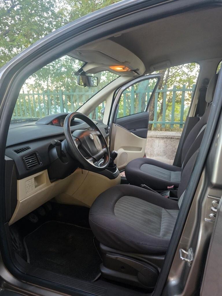 Lancia MUSA 1.3 Multijet 16V 90 CV Platino Plus
