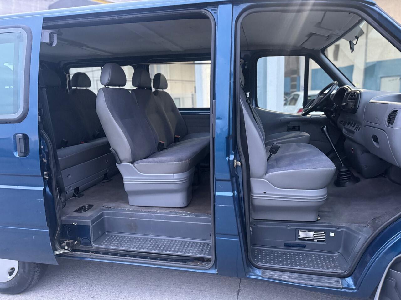 Ford Transit/ Tourneo 2.5 TD/100CV 9 POSTI full optional