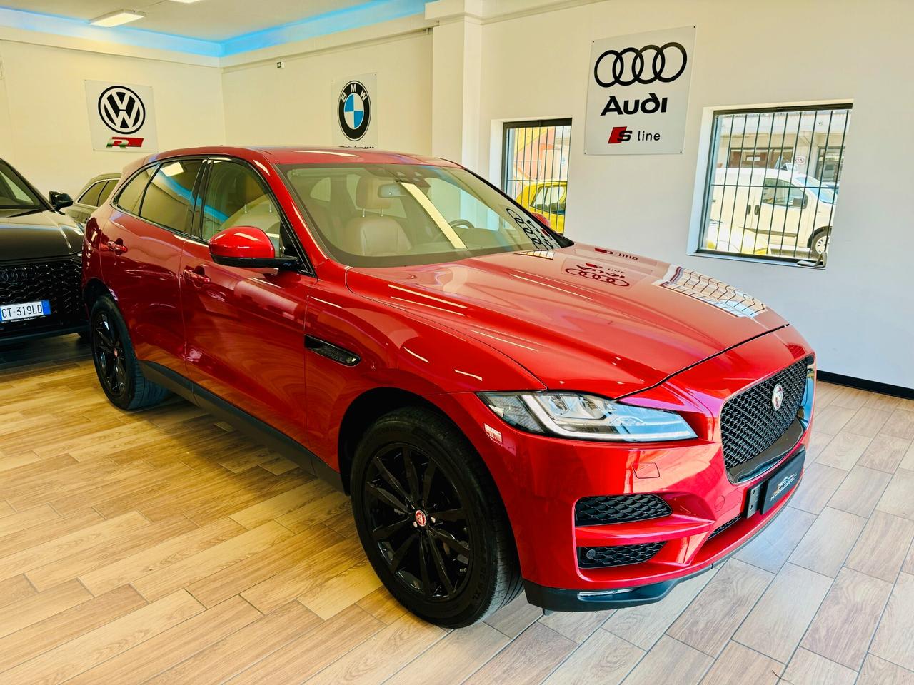 Jaguar F-Pace 2.0 D 180 CV AWD aut. Prestige