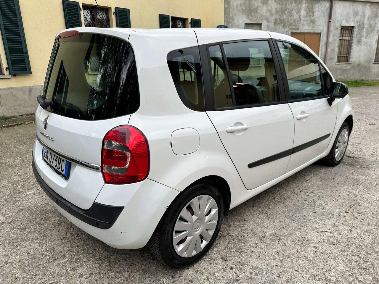 Renault Modus Grand Modus 1.2 16V TCE Live