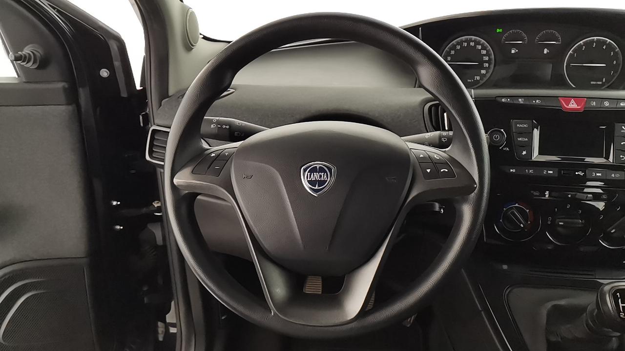 LANCIA Ypsilon III 2021 - Ypsilon 1.0 firefly hybrid Silver s&s 70cv