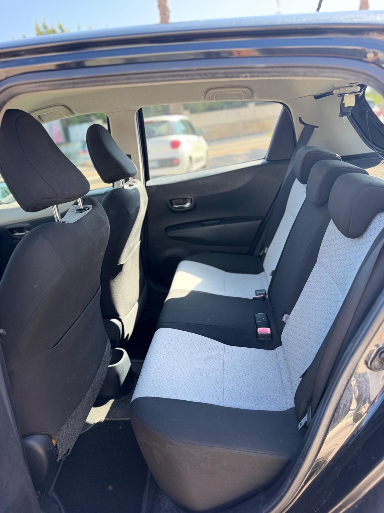 Toyota Yaris 1.0 5 porte Lounge