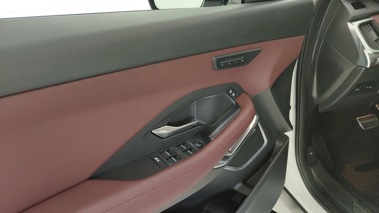 JAGUAR E-Pace 2021 - E-Pace 2.0d i4 mhev R-Dynamic SE awd 204cv auto