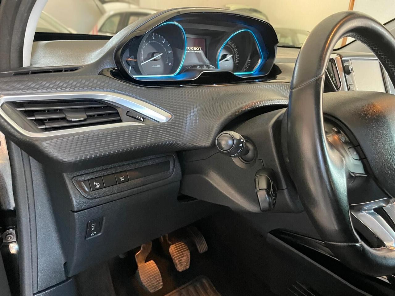 Peugeot 2008 BlueHDi 120 S&S Black Matt