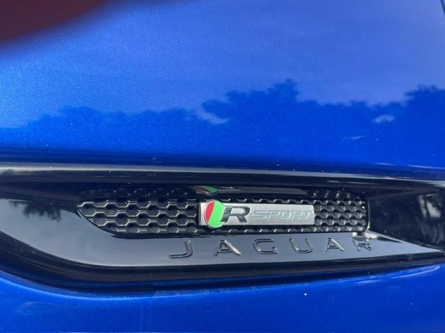 Jaguar XE 2.0 D 240 CV AWD aut. R-Sport