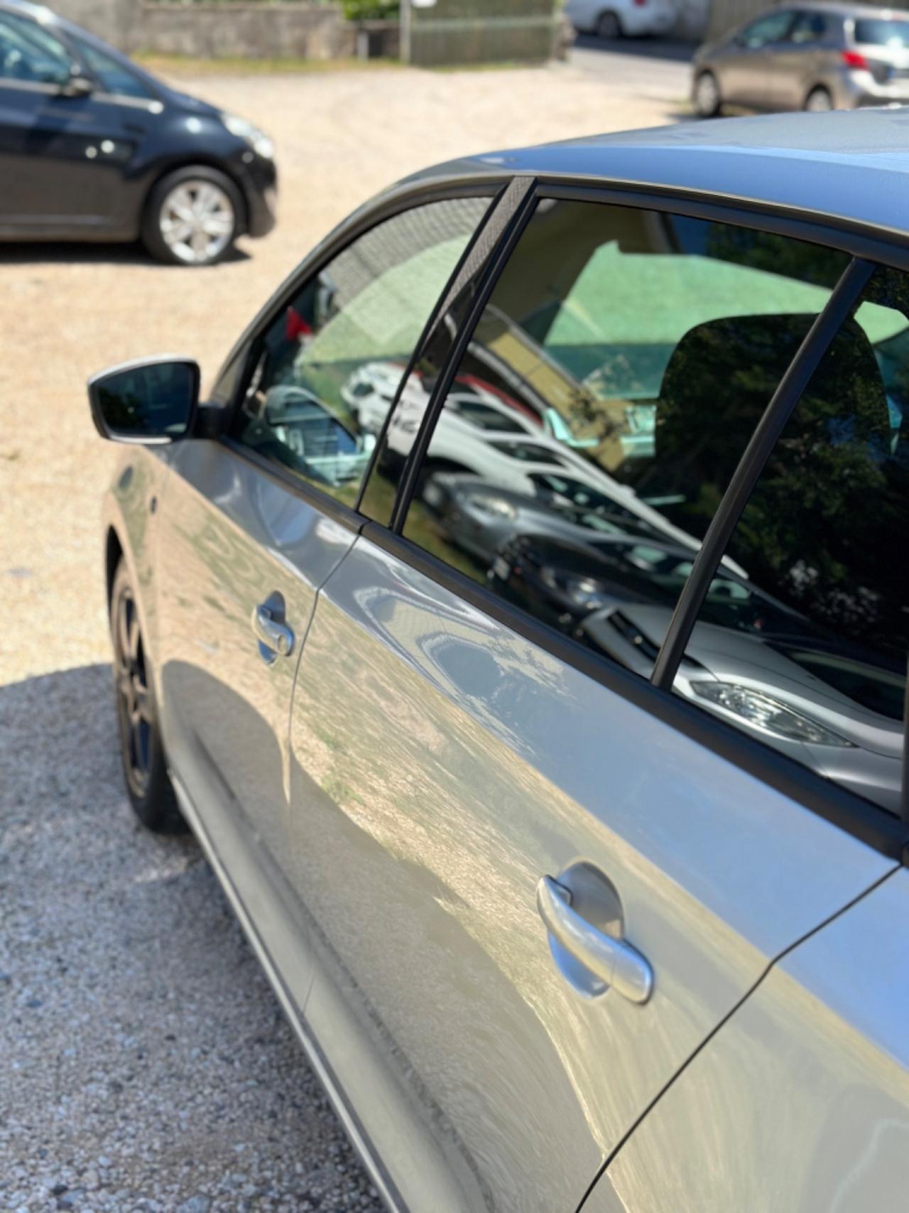 Skoda RAPID 1.6 TDI CR 105 CV STYLE KMCERT UNICOPR