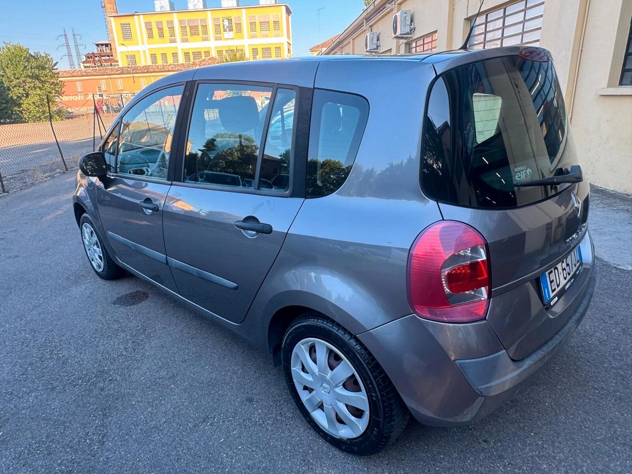 Renault Modus Grand Anno 2010 1.2 Benzina CINGHIA FATTA