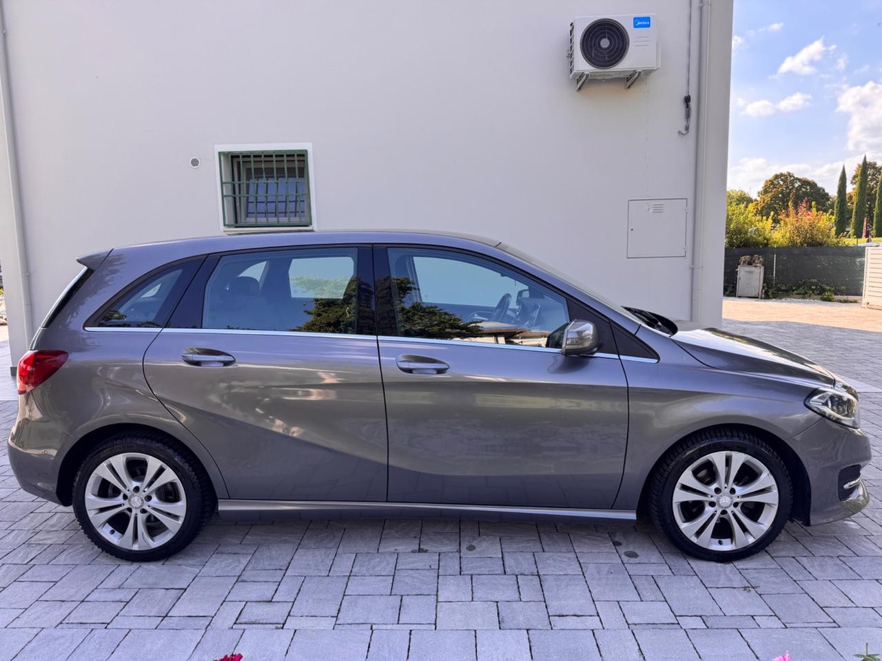 Mercedes-benz B 180 d Automatic Sport OK NEOPATENTATI