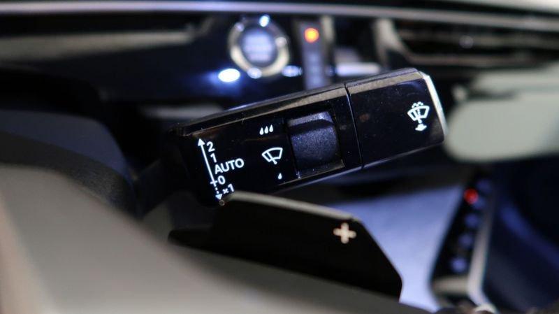 Peugeot 3008 3008 1.2 hybrid Allure 145cv e-dcs6